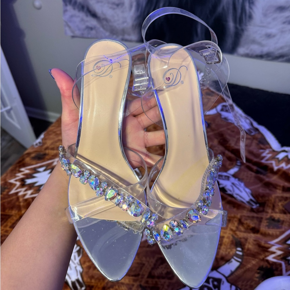 Heels! - Picture 2 of 3